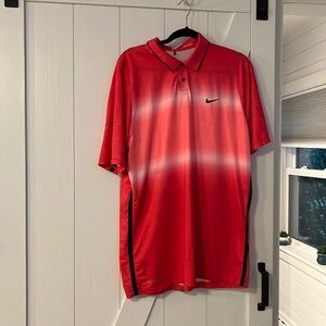 Nike Dri-fit Tiger Woods Collection-Men’s size Large-Stand out on the course ⛳️